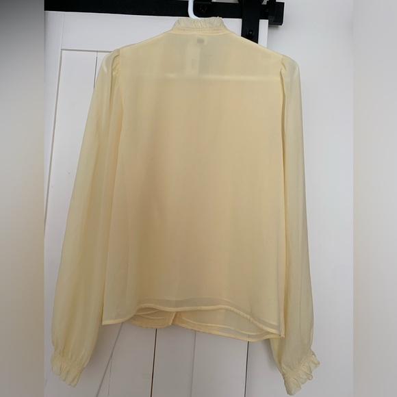 Aritzia Wilfred Fiji Blouse Soft Yellow (M) - Picture 2 of 6